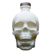 Crystal Head vodka CSONT (színű) 0,7L 40%